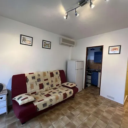 Confort, Petit Prix, Proche - 2 Pers, Parking Prive, - Fr-1-701-13 Apartment Valras-Plage