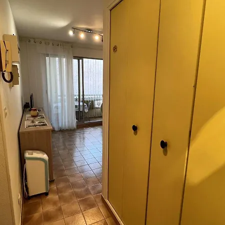 Confort, Petit Prix, Proche - 2 Pers, Parking Prive, - Fr-1-701-13 Apartment